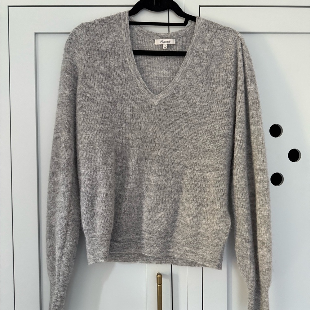 Madewell Alpaca Blend Deep V-Neck Gray Sweater sz medium - Picture 4 of 9